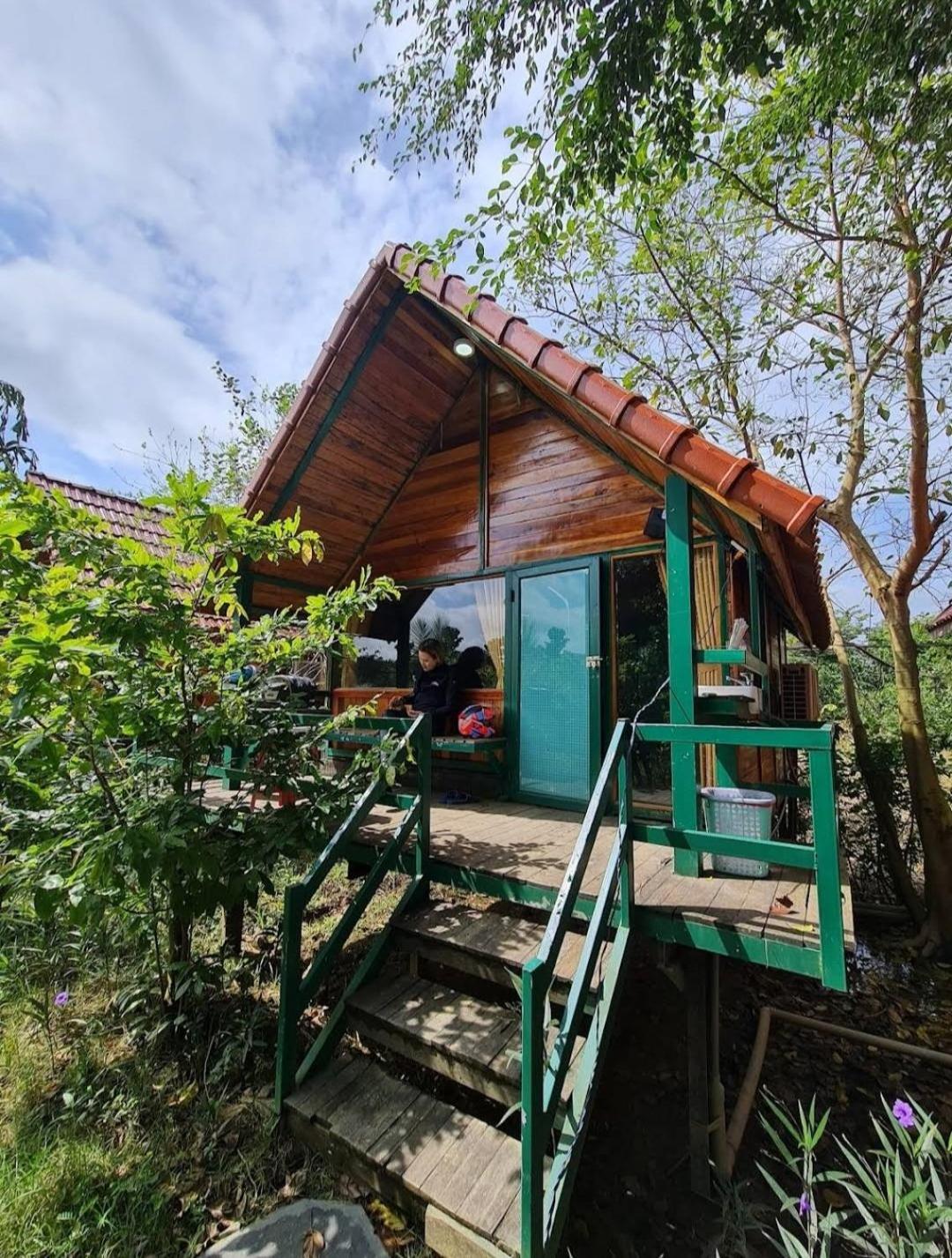 Green Bamboo Hospedaje Resort Cát Tiên Exterior foto