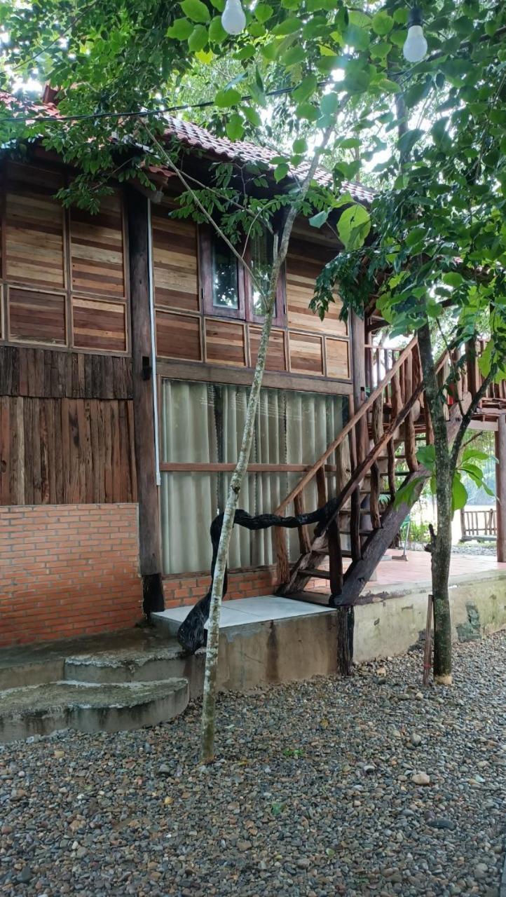 Green Bamboo Hospedaje Resort Cát Tiên Exterior foto